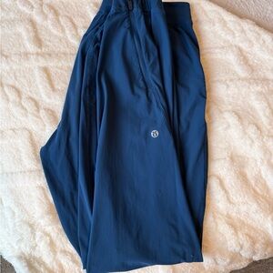 Lululemon Women’s Joggers – Royal Blue – Size 6